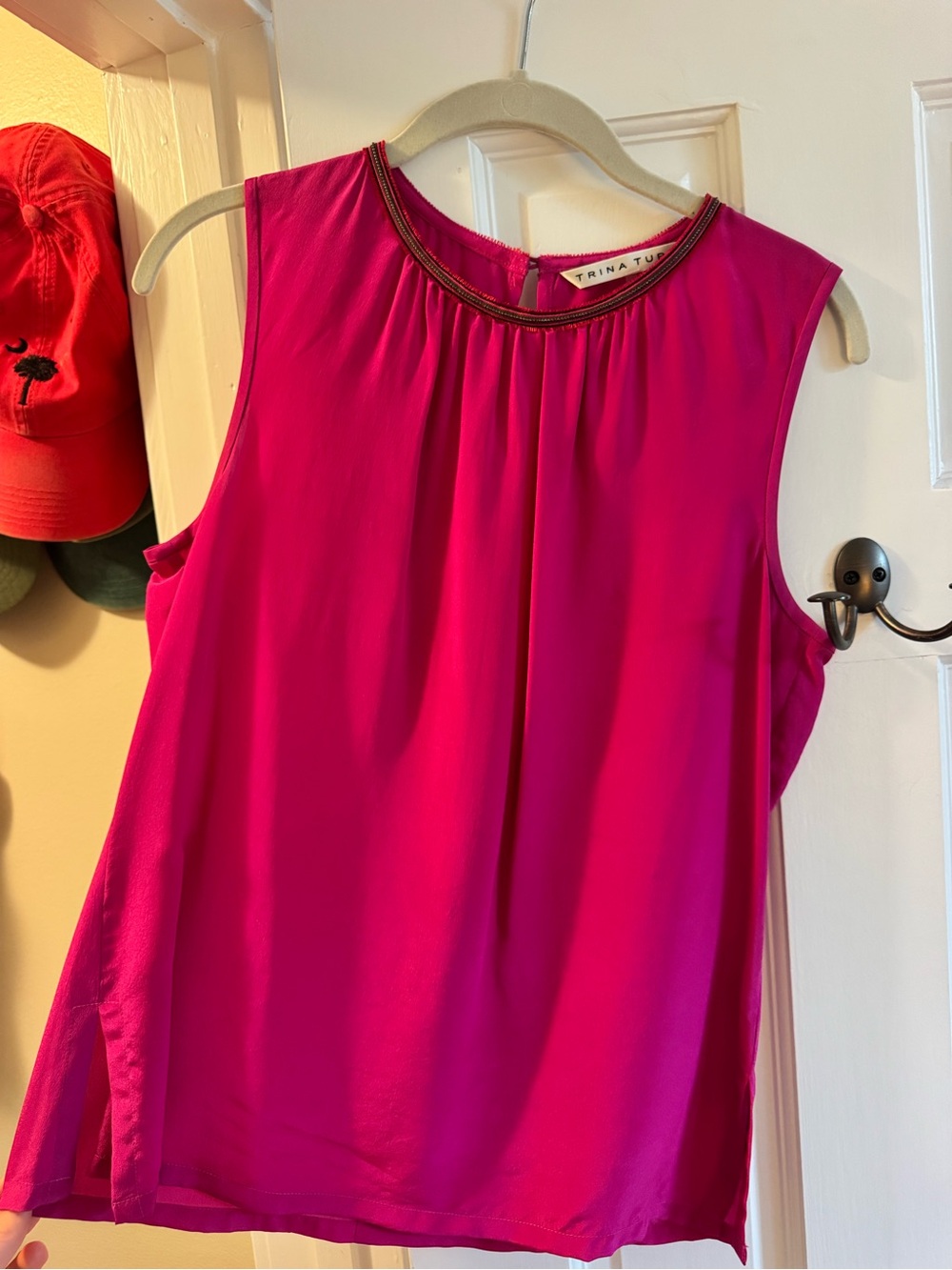 Trina Turk Fuchsia Sleeveless Beaded-Neck Camisole